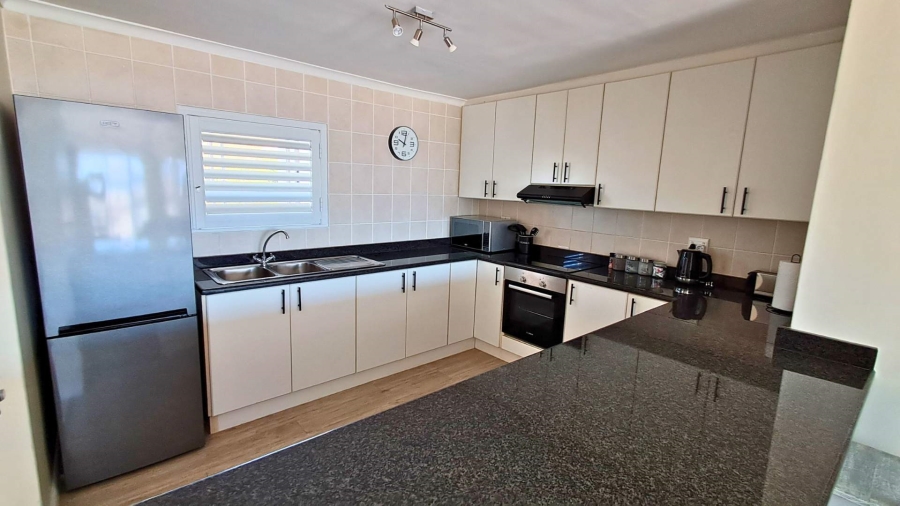 To Let 2 Bedroom Property for Rent in Big Bay Western Cape